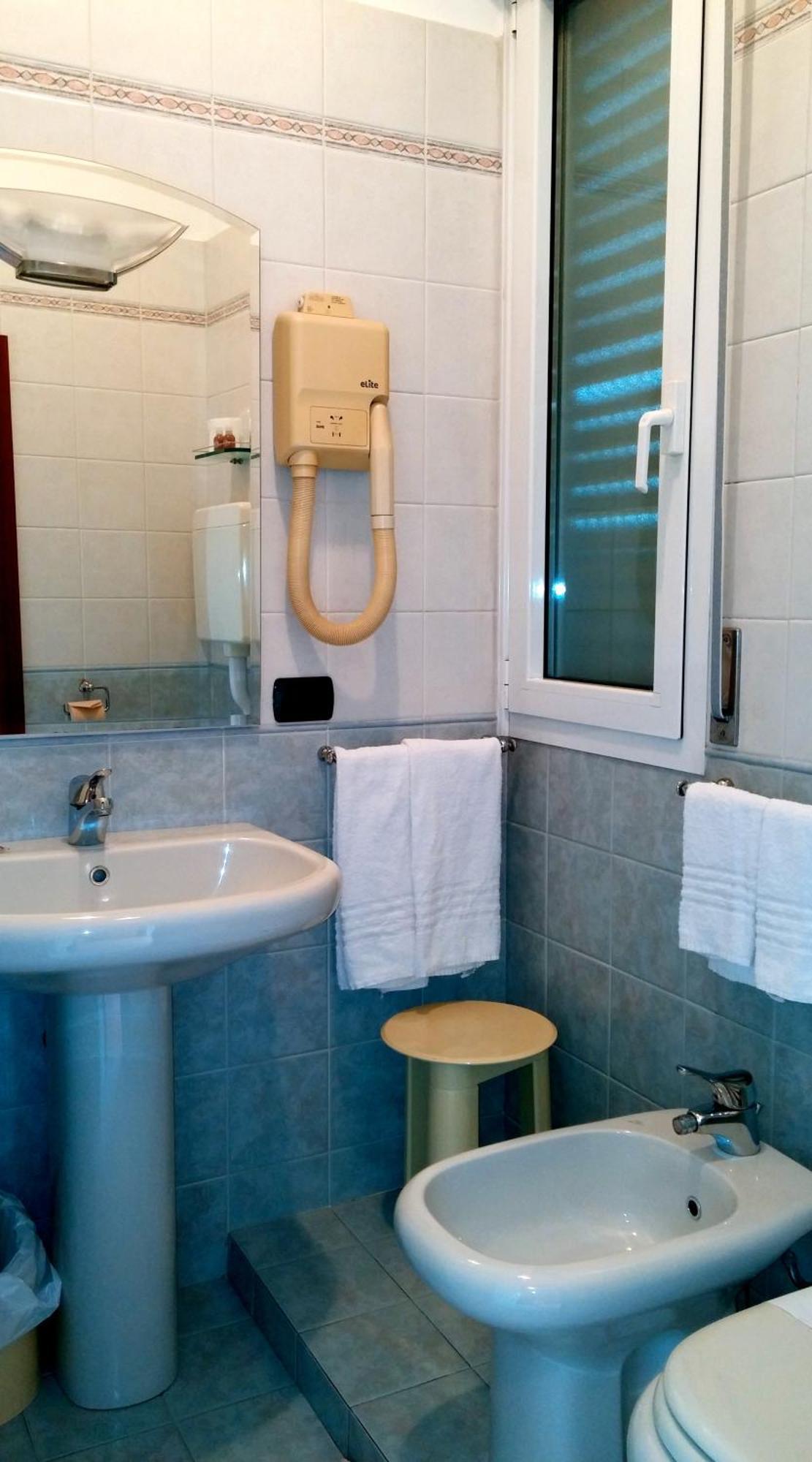 Hotel Aquila Castelfranco Emilia Cameră foto